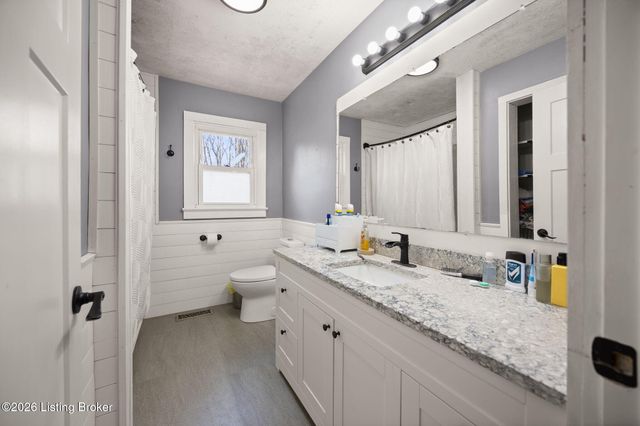 503 N Main St, Brownsville, KY 42210