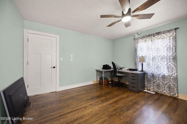 503 N Main St, Brownsville, KY 42210