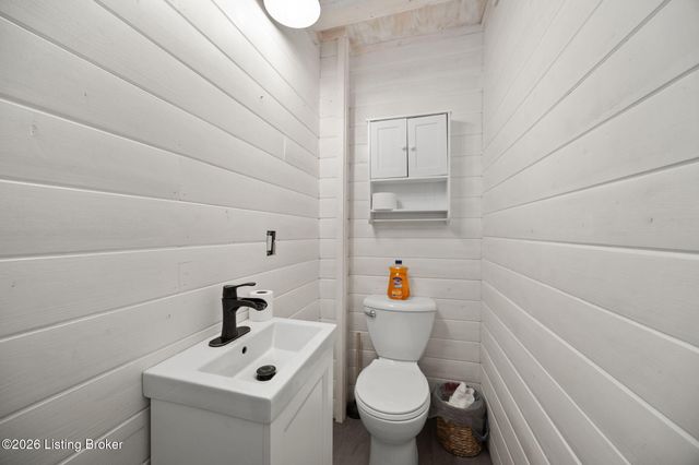 503 N Main St, Brownsville, KY 42210