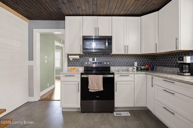 503 N Main St, Brownsville, KY 42210