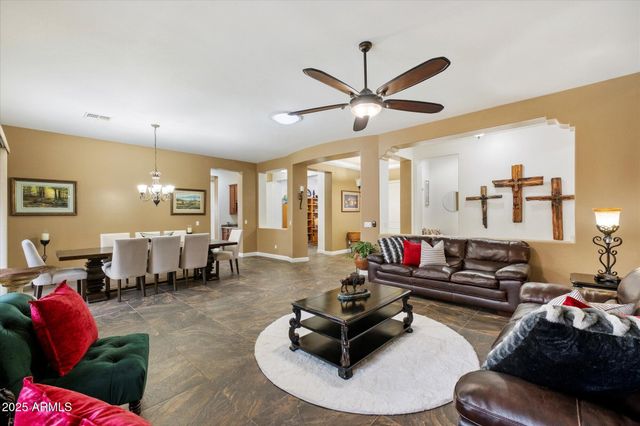 2323 W VILLA CASSANDRA Drive, Phoenix, AZ 85086