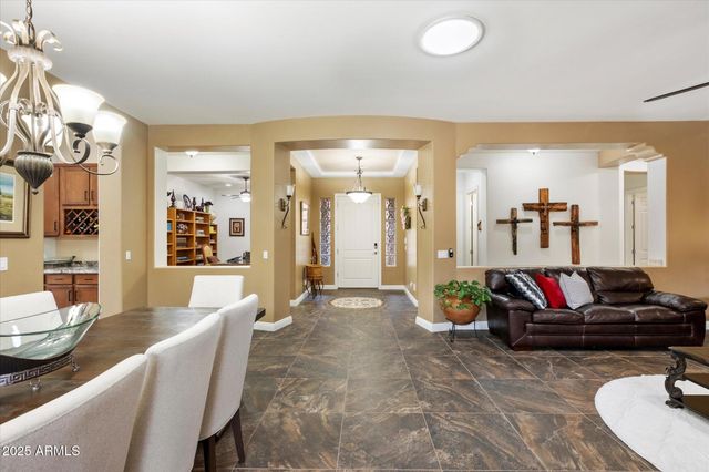 2323 W VILLA CASSANDRA Drive, Phoenix, AZ 85086