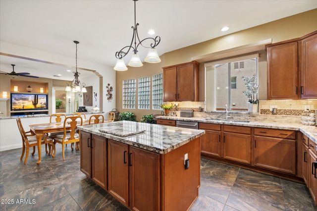 2323 W VILLA CASSANDRA Drive, Phoenix, AZ 85086