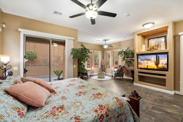 2323 W VILLA CASSANDRA Drive, Phoenix, AZ 85086