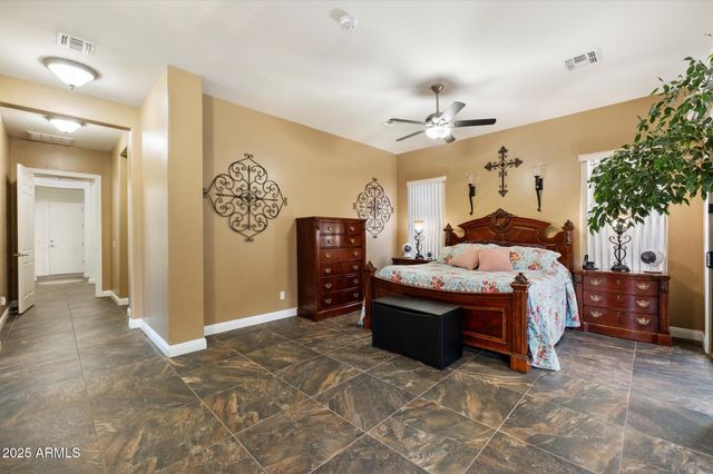 2323 W VILLA CASSANDRA Drive, Phoenix, AZ 85086