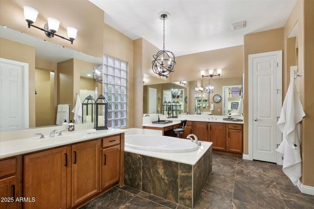 2323 W VILLA CASSANDRA Drive, Phoenix, AZ 85086