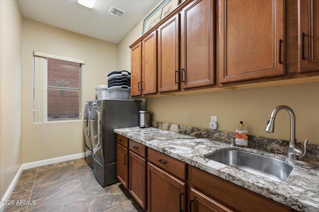 2323 W VILLA CASSANDRA Drive, Phoenix, AZ 85086