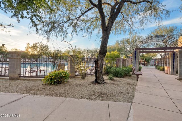 2323 W VILLA CASSANDRA Drive, Phoenix, AZ 85086