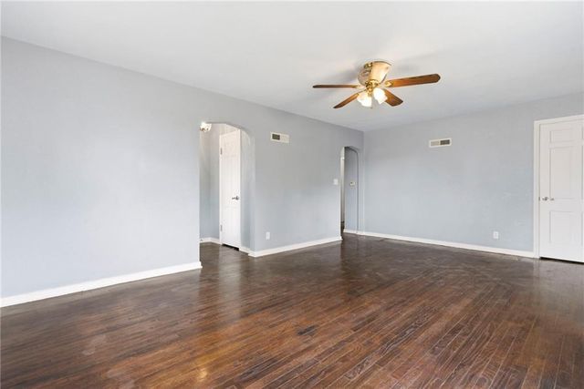 307 E Orchard Street, Odessa, MO 64076