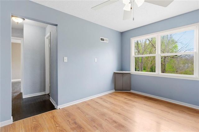 307 E Orchard Street, Odessa, MO 64076