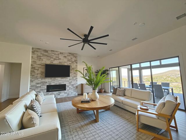 481 Palmer Place W, Prescott, AZ 86303