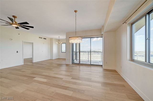 8255 South LAS VEGAS Boulevard 813, Las Vegas, NV 89123