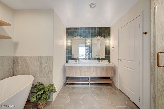 8255 South LAS VEGAS Boulevard 813, Las Vegas, NV 89123