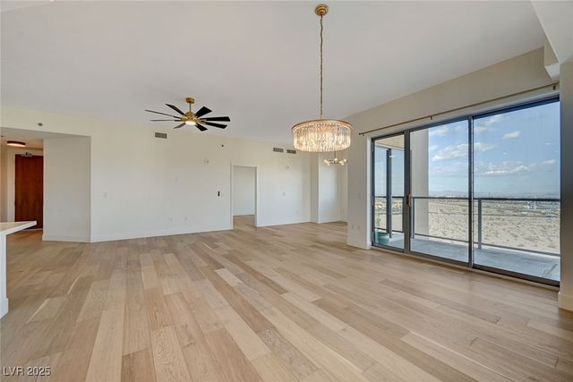 8255 South LAS VEGAS Boulevard 813, Las Vegas, NV 89123