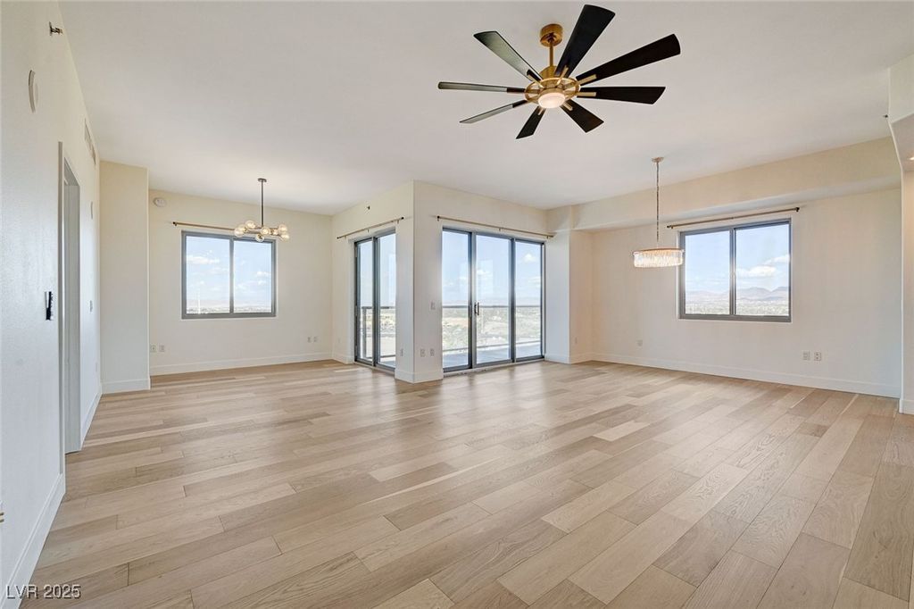 8255 South LAS VEGAS Boulevard 813, Las Vegas, NV 89123