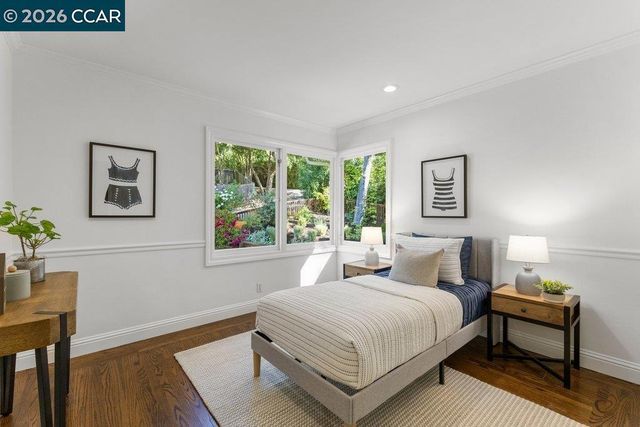 32 Las Vegas Road, Orinda, CA 94563