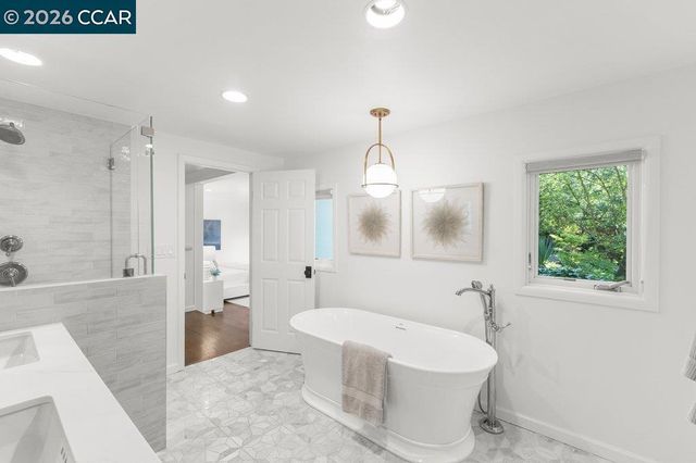 32 Las Vegas Road, Orinda, CA 94563