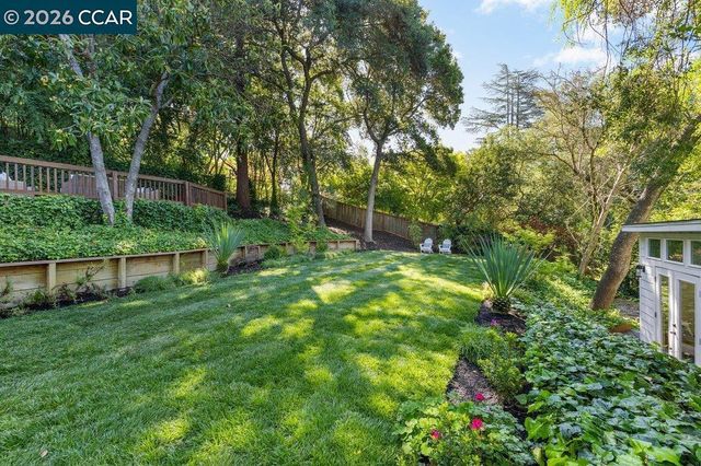 32 Las Vegas Road, Orinda, CA 94563