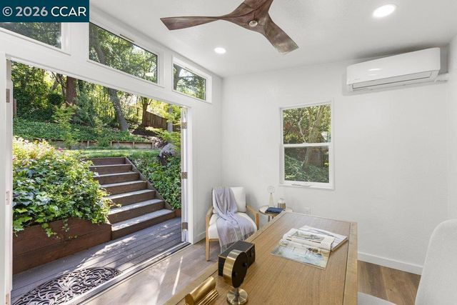 32 Las Vegas Road, Orinda, CA 94563