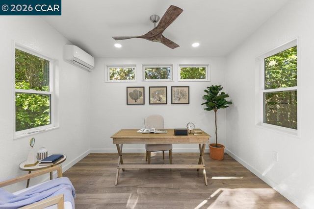 32 Las Vegas Road, Orinda, CA 94563