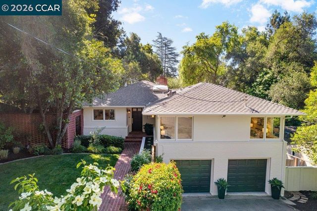 32 Las Vegas Road, Orinda, CA 94563