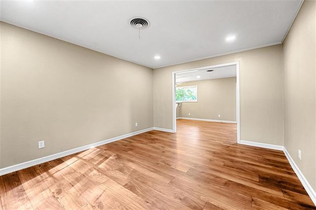 2033 17th Street, Lake Charles, LA 70601