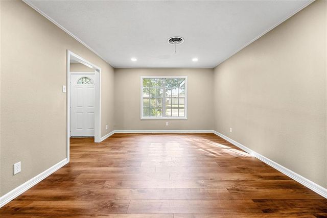 2033 17th Street, Lake Charles, LA 70601