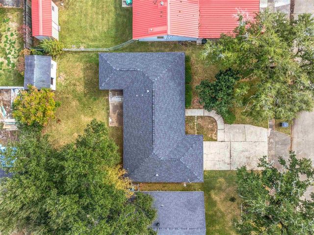 2033 17th Street, Lake Charles, LA 70601