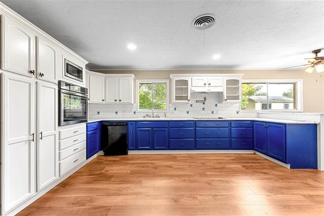 2033 17th Street, Lake Charles, LA 70601