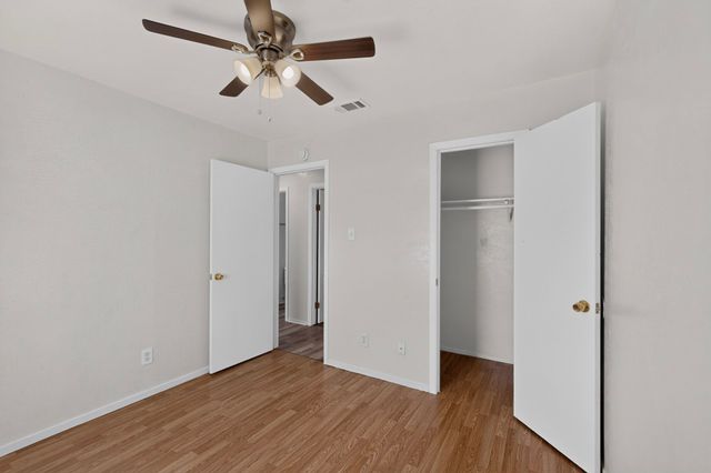 6432 Tumbling Creek Trail, Dallas, TX 75241
