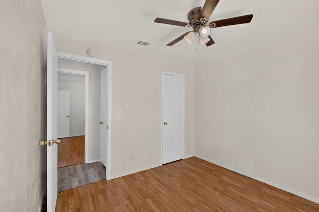 6432 Tumbling Creek Trail, Dallas, TX 75241