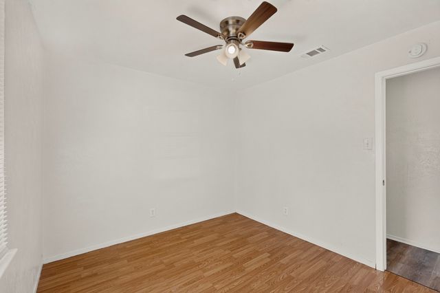 6432 Tumbling Creek Trail, Dallas, TX 75241