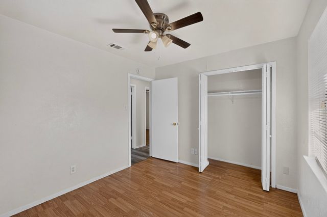 6432 Tumbling Creek Trail, Dallas, TX 75241