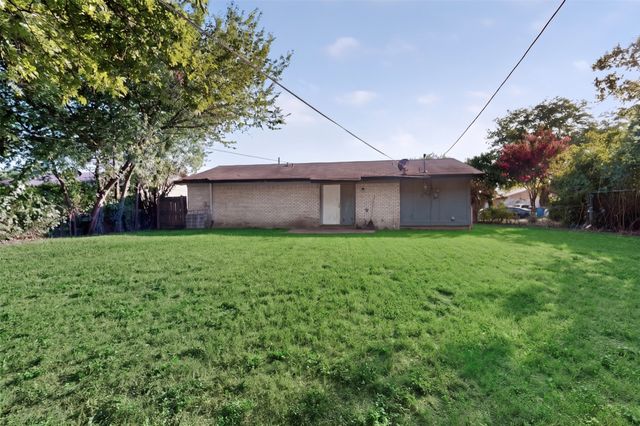 6432 Tumbling Creek Trail, Dallas, TX 75241