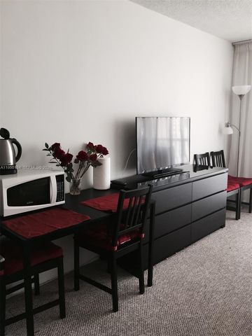 19201 Collins Avenue 1033, Sunny Isles Beach, FL 33160