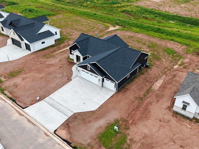 1607 TORCHWOOD TRAIL, De Pere, WI 54115