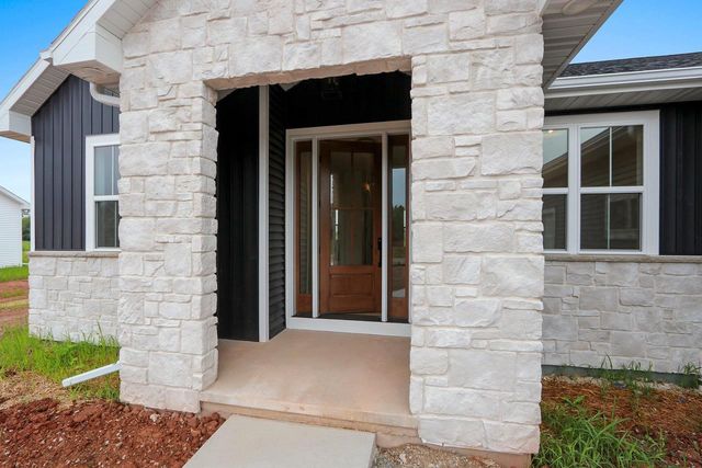 1607 TORCHWOOD TRAIL, De Pere, WI 54115