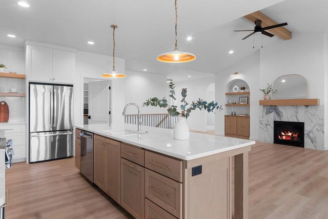 1607 TORCHWOOD TRAIL, De Pere, WI 54115