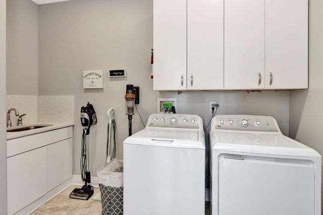 92 Watch Hill Lane, Newport, KY 41071