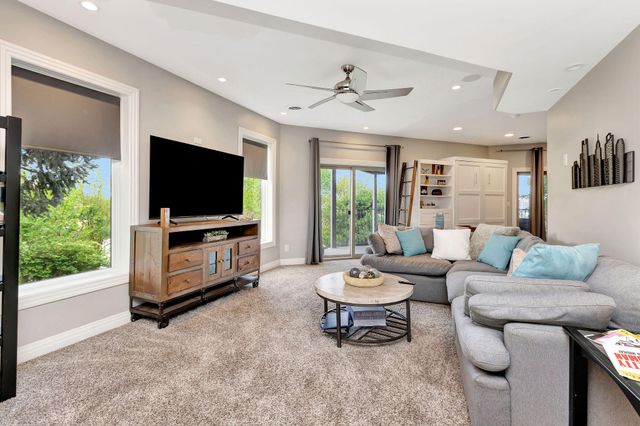 92 Watch Hill Lane, Newport, KY 41071