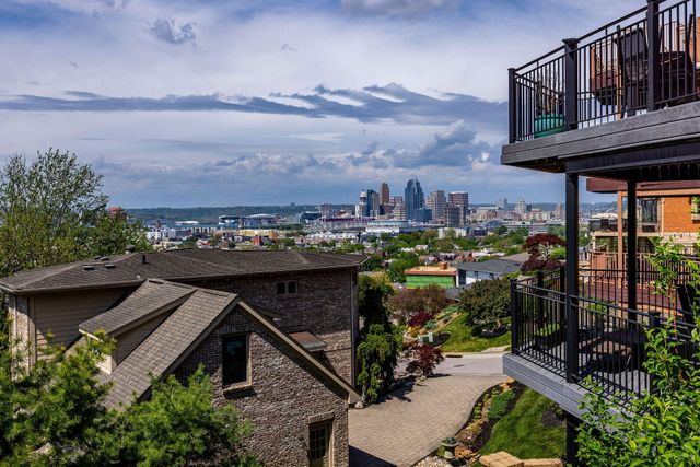 92 Watch Hill Lane, Newport, KY 41071