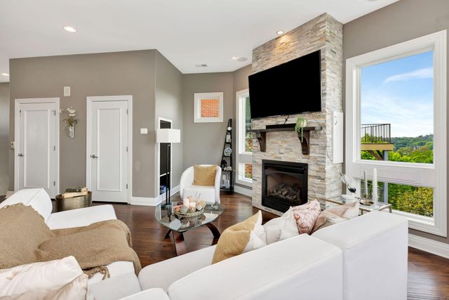 92 Watch Hill Lane, Newport, KY 41071