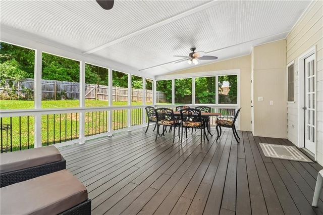 1074 Wash Lee Drive SW, Lilburn, GA 30047