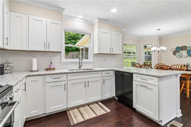 1074 Wash Lee Drive SW, Lilburn, GA 30047