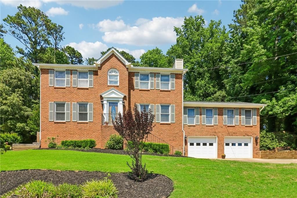 1074 Wash Lee Drive SW, Lilburn, GA 30047