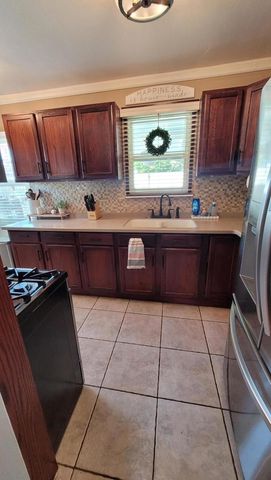 13821 Mulberry Drive, Whittier, CA 90605