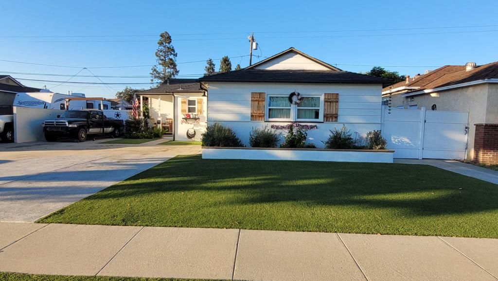 13821 Mulberry Drive, Whittier, CA 90605