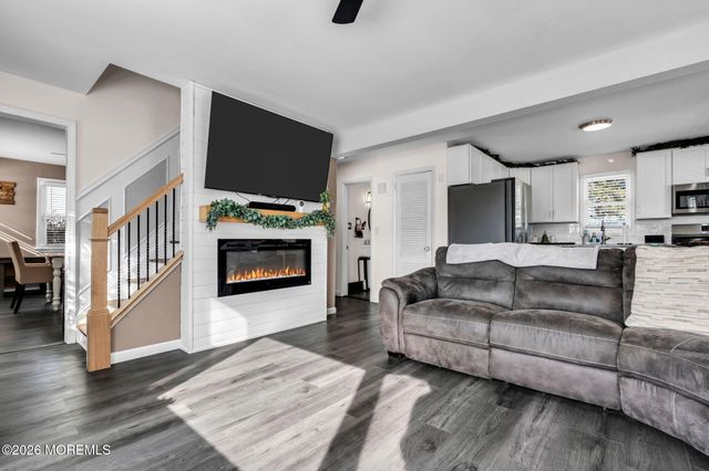 368 Sweetbriar Street, Keyport, NJ 07735