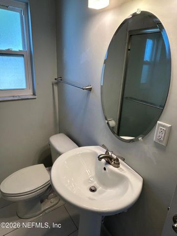 825 14TH Avenue N, Jacksonville Beach, FL 32250