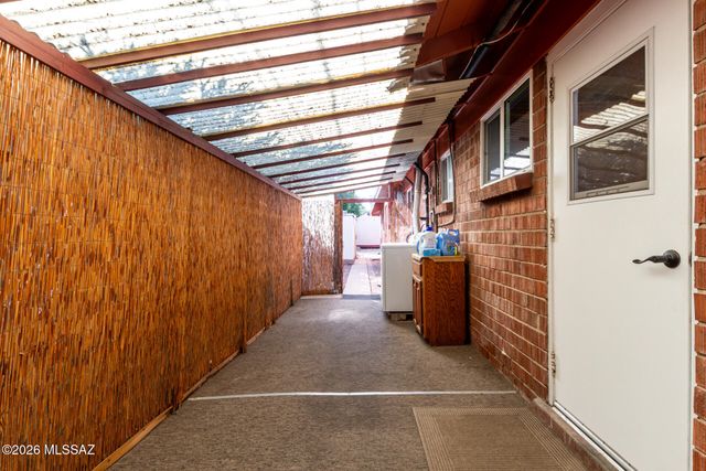 2532 E Silver Street, Tucson, AZ 85716